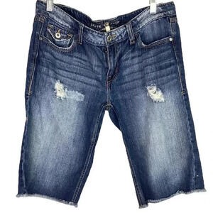 Bermuda Denim Shorts Women 30 Blue Cotton Distressed Button Flap Pockets Raw Hem